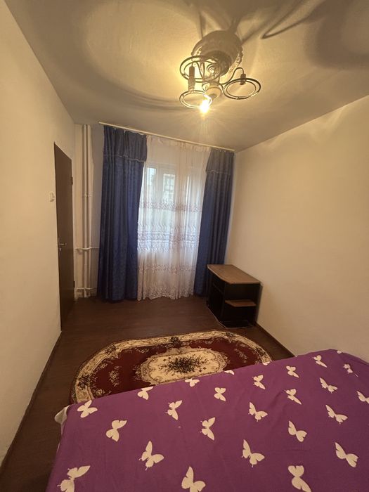 Vand aparatament cu2 camere etajul2 apartament14 scar4 semi dec blocK