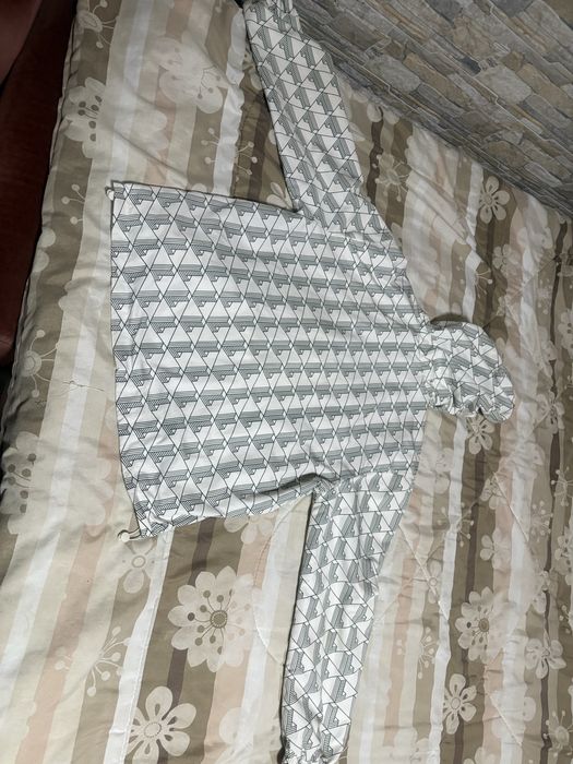 Оригинално яке ветровка лакоста лимитирана серия монограм