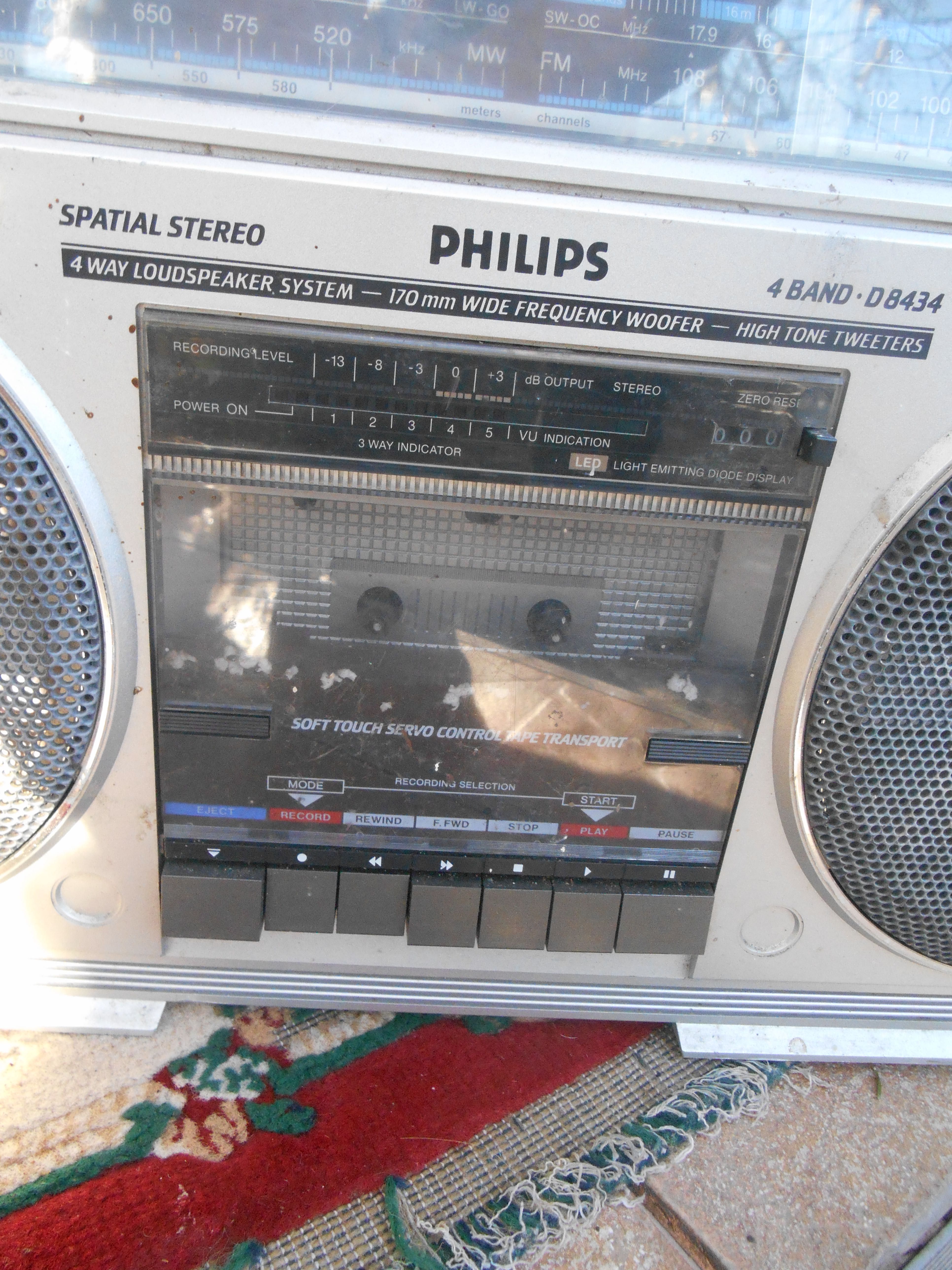 Radiocasetofon de colecție Philips D 8434 Stereo Spatial an1982 Olanda