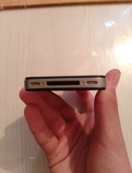Iphone 4s продаётся