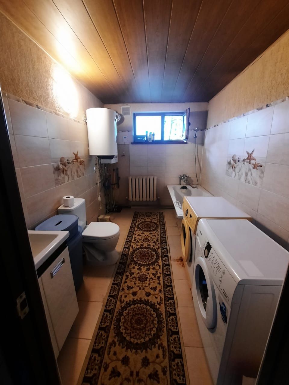 От крыши до забора, мебель, вся утварь