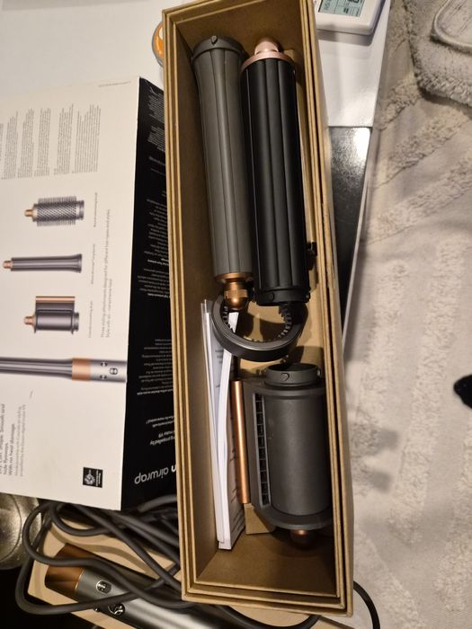 Dyson airwap неразлечим от нов