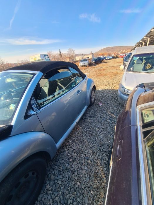 Volkswagen Beetle 1.6 бензин на части