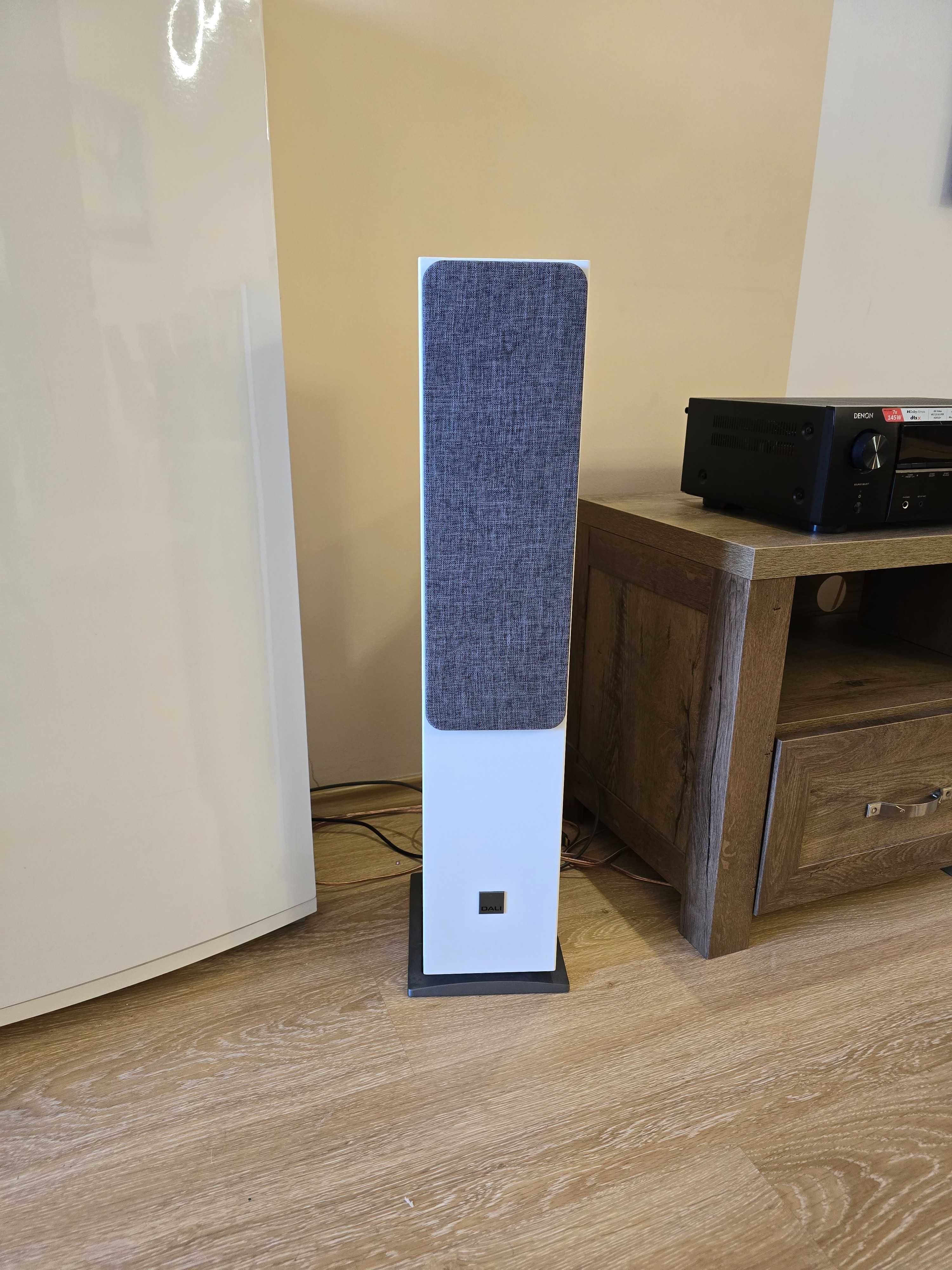 Hi-Fi уредба /Усилвател и тонколони/ Denon AVR-X1700H / Dali Oberon 5