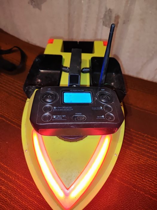 Прикормочный кораблик СРОЧНО