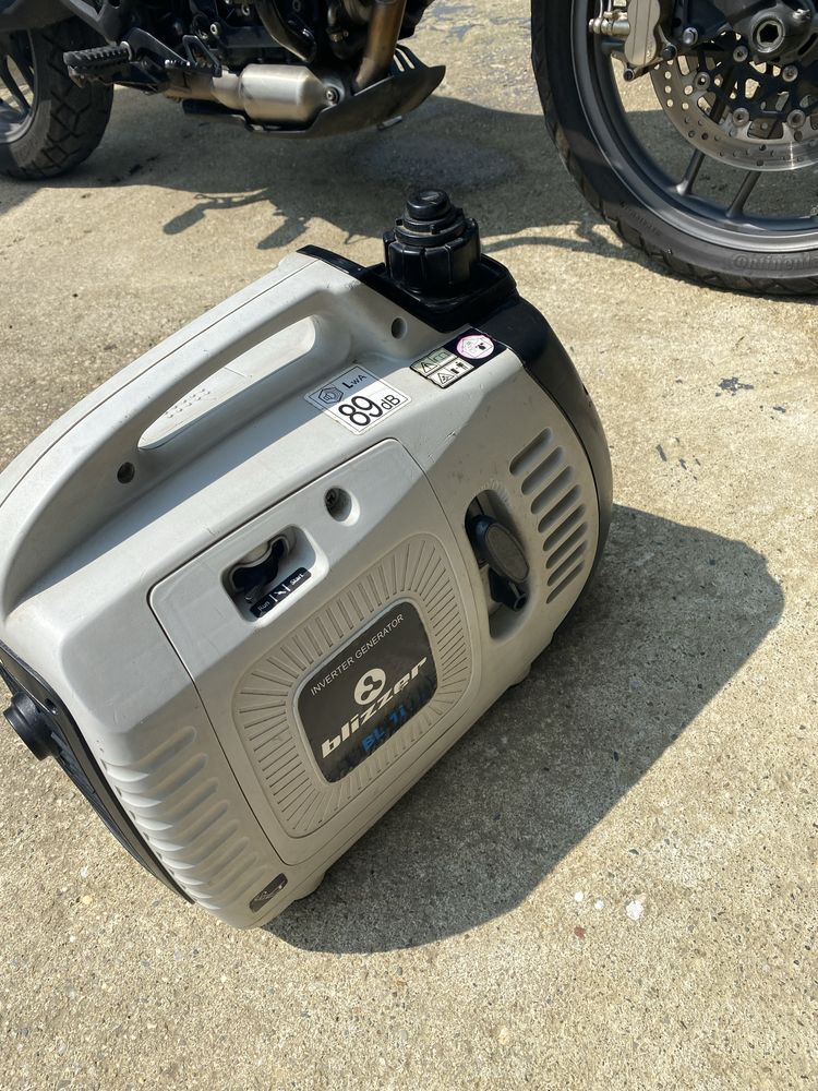 Generator de tip inverter 1000w