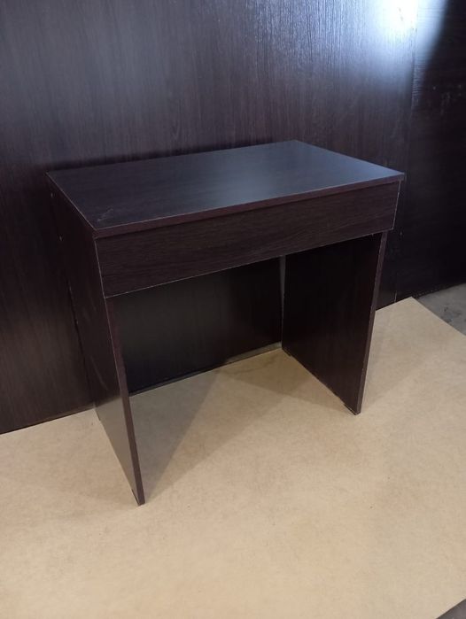 Продам новый стол