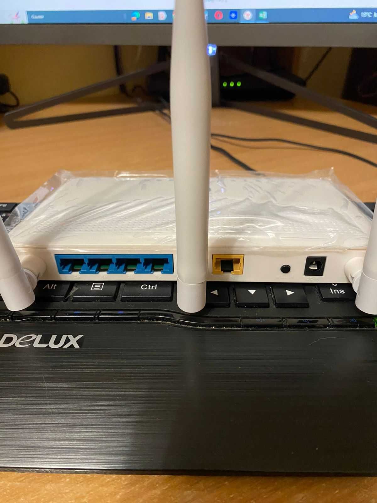 Беспроводной маршрутизатор SNR-CPE-MD1.1