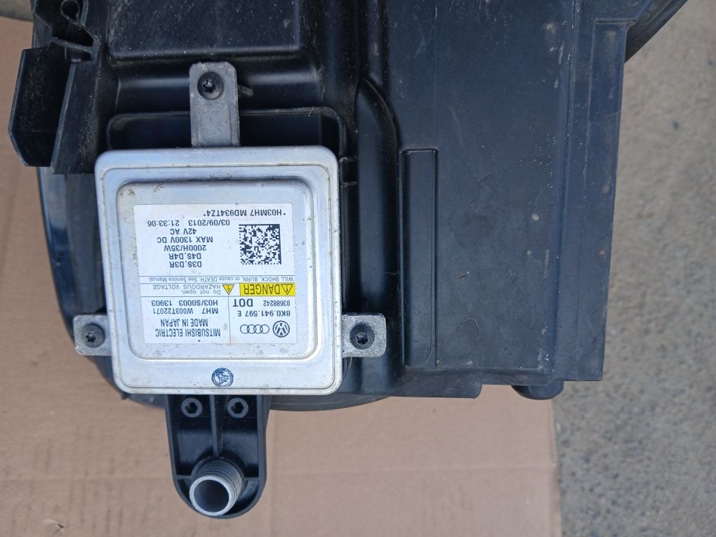 Far Faruri Xenon Vw Passat Cc din 2014