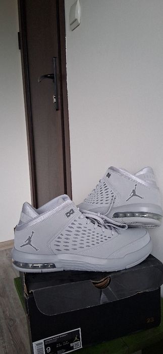 JORDAN FLIGHT ORIGIN 4 // wolf grey/cool grey