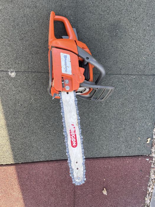 HUSQVARNA 236 drujba lemn