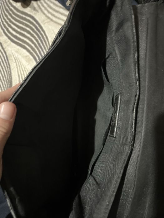 Продавам чанта на Louis Vuitton