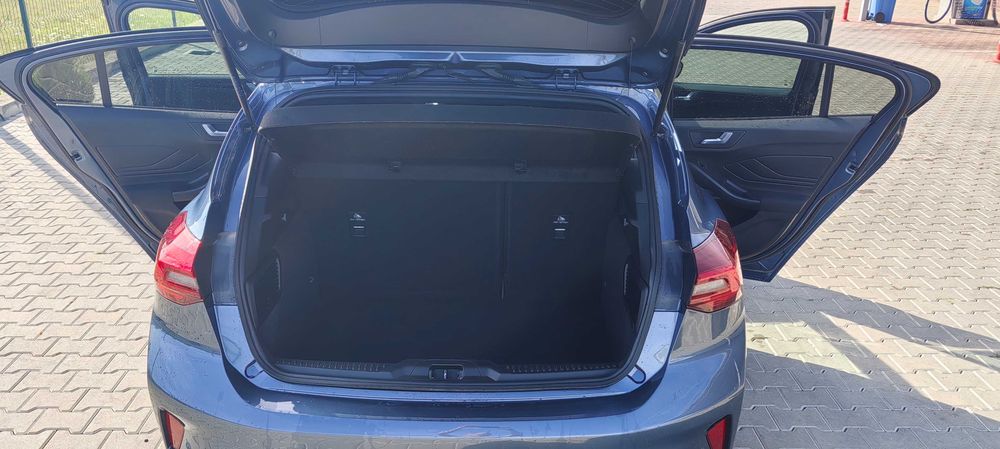 Ford Focus 1.0 Hybrid ST-Line X EcoBoost 125 CP, 2022