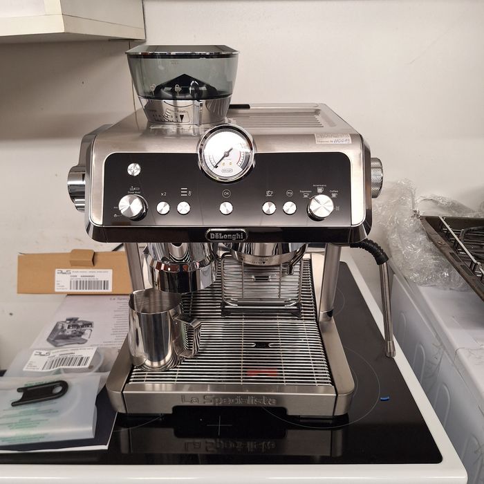 Еспресо Кафе машина Delonghi Prestigio LA Specialista