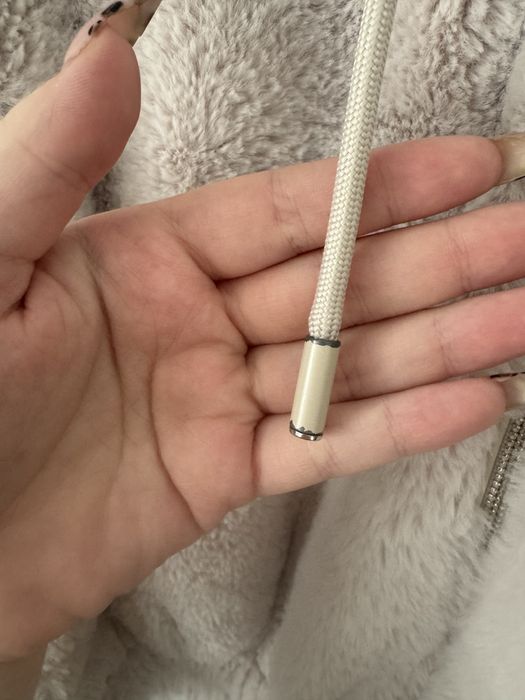 Bershka пухено яке