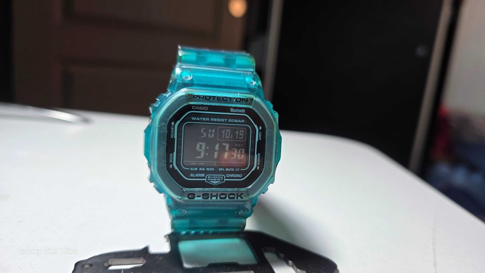 Ръчен часовник Casio DW5600