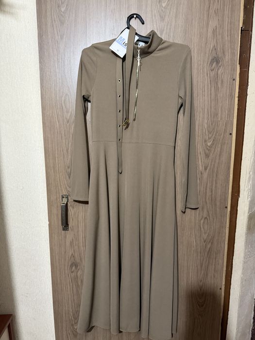 платье  новый размер 46