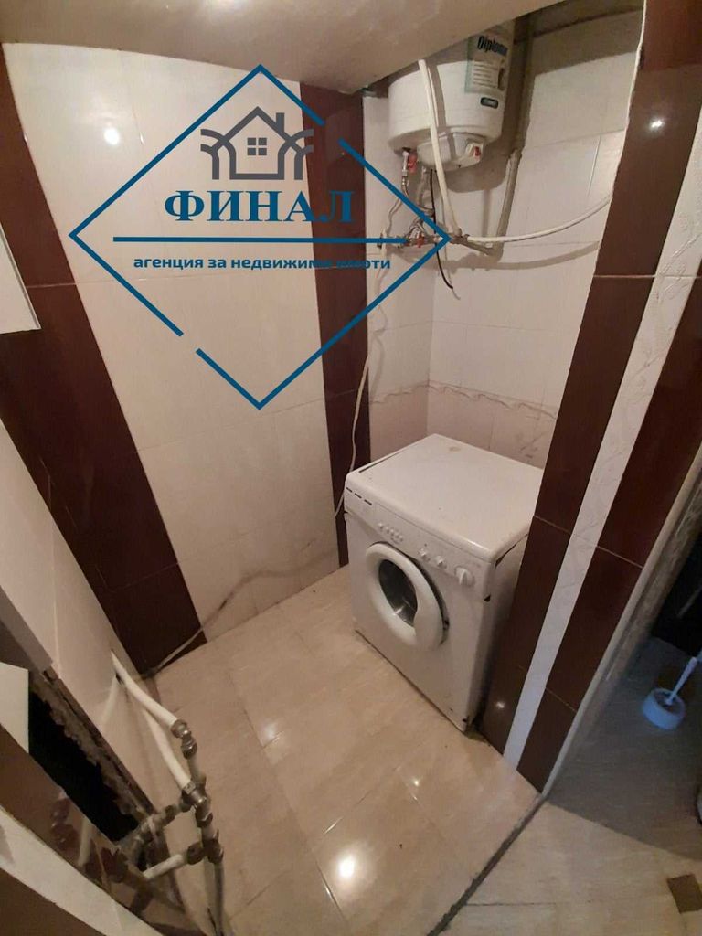 Продава се Етаж от къща в Шумен, Център - 120 кв.м за 1041 €/кв.м - Снимка #2
