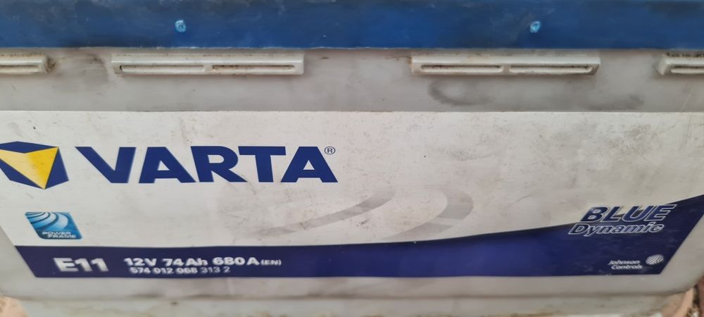 Baterii auto diferite mărci și puteri Ah de la 100 Lei