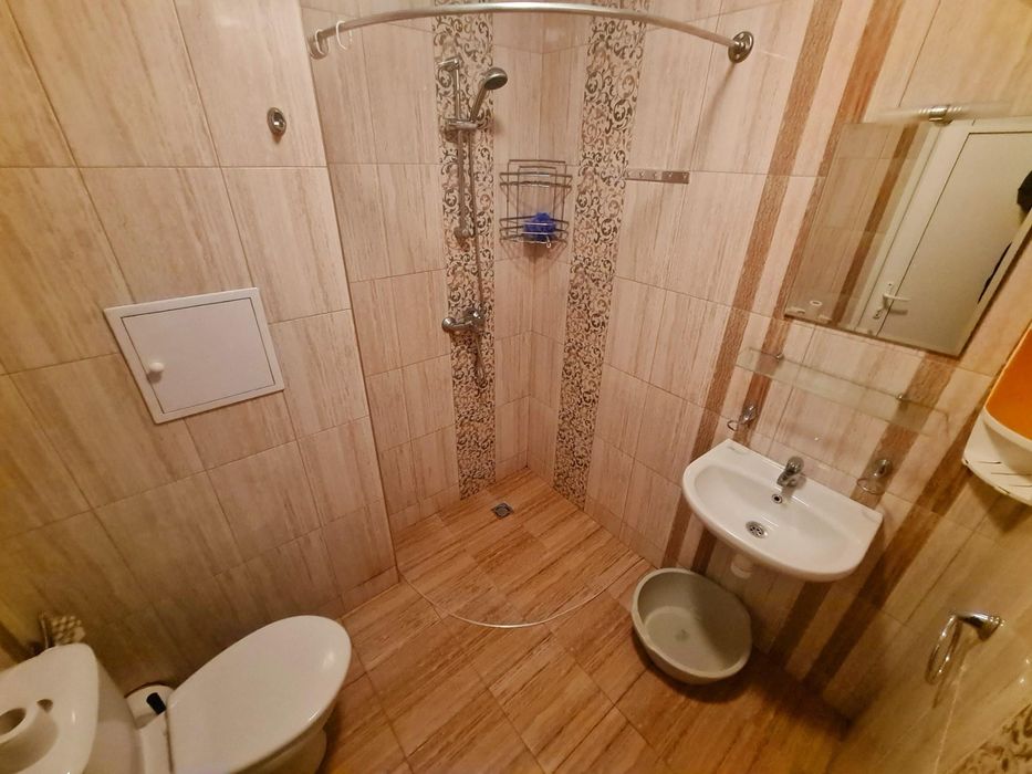 Дава се под наем Тристаен апартамент в Бургас, Славейков - 102 кв.м за 408 € - Снимка #9