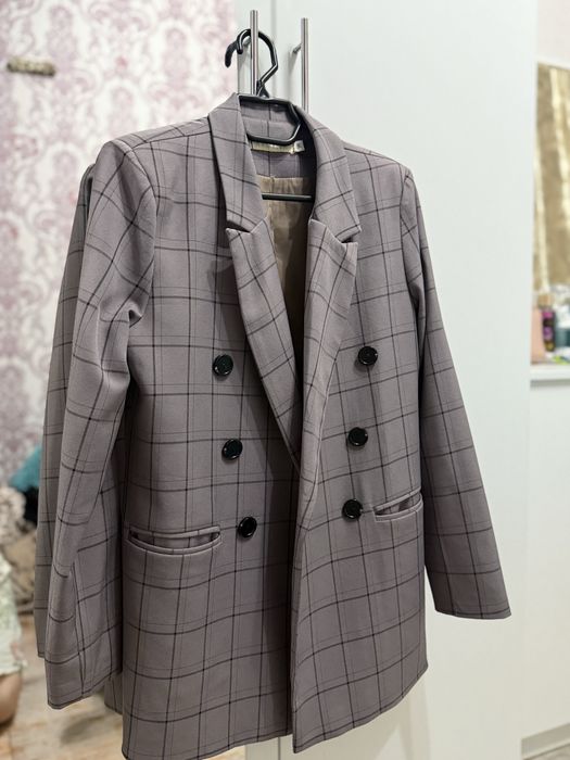 Продается женский пиджак