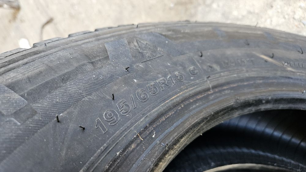 2бр гуми 195 65 16С бриджстоун