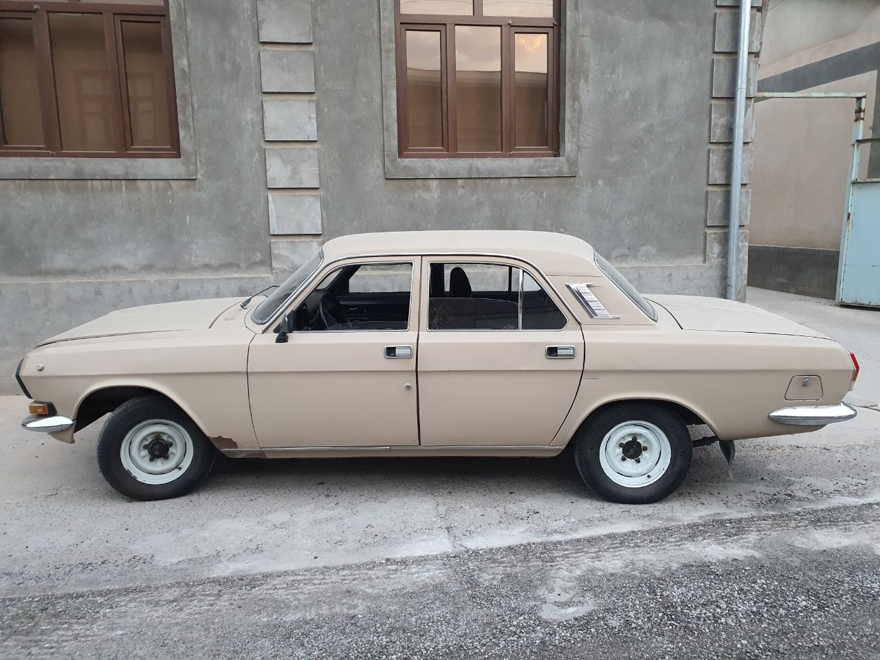 Volga Gaz 2410 o