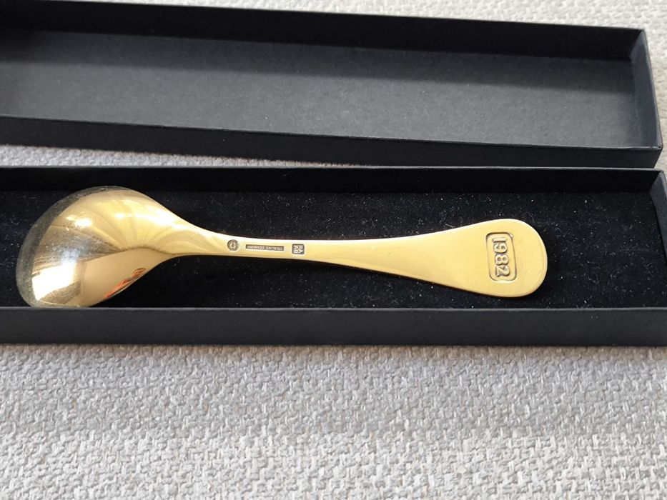 Продавам сребърна лъжичка 1982 Георг Иенсен позлатена