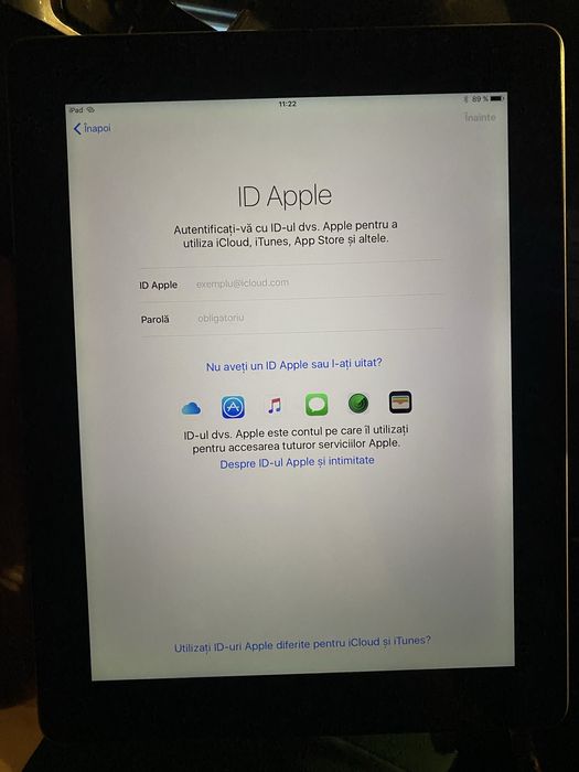 Vand tableta ipad .