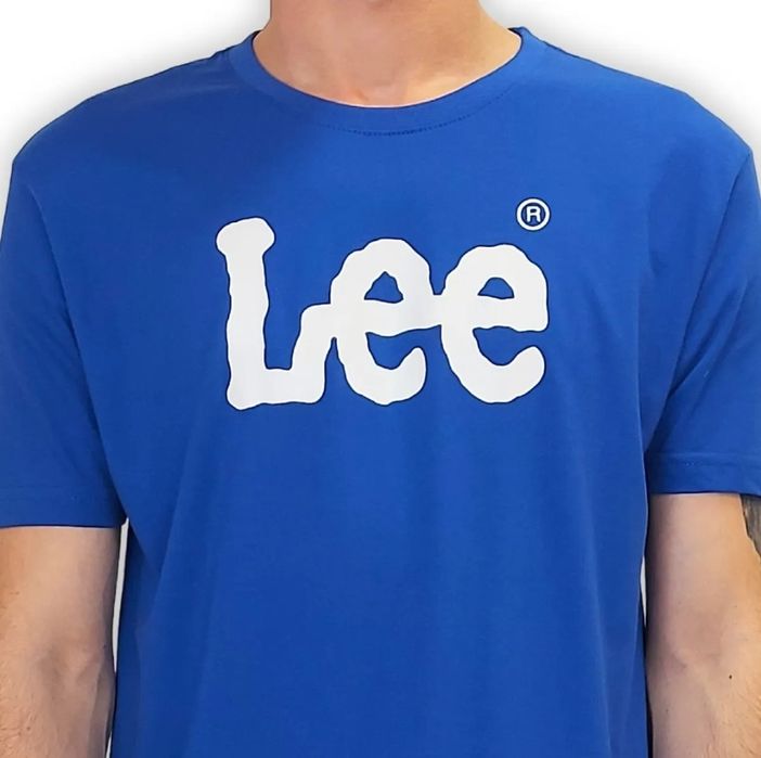 Lee® Wobbly logo размер S