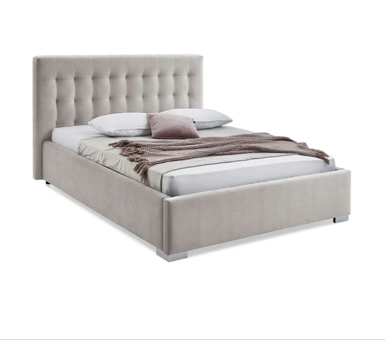 Vand pat tapitat nou