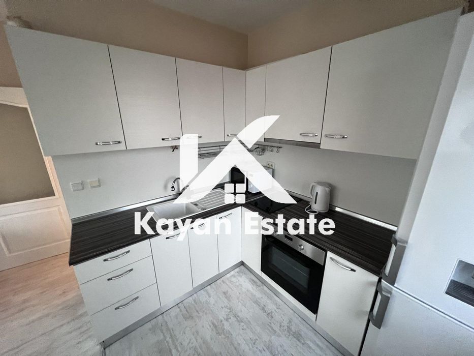 Дава се под наем Тристаен апартамент в Бургас, Изгрев - 92 кв.м за 650 € - Снимка #3