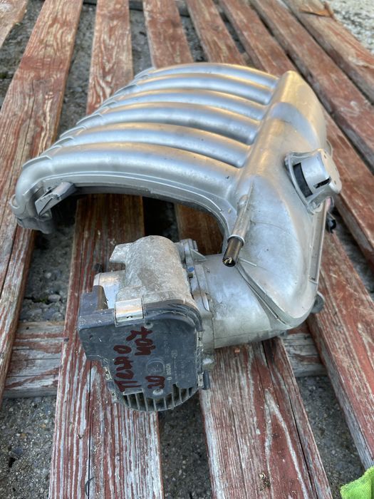 Всмукателен колектор с дроселов клапан за Peugeot 407 3.0 бензин