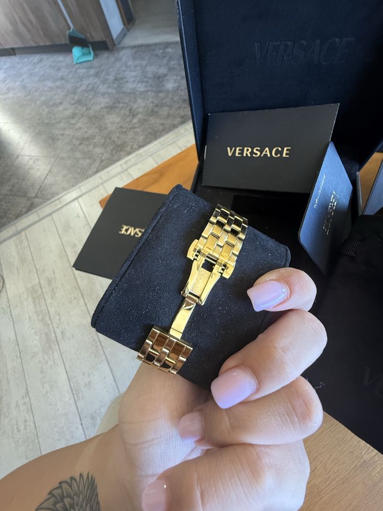 Versace оригинален часовник