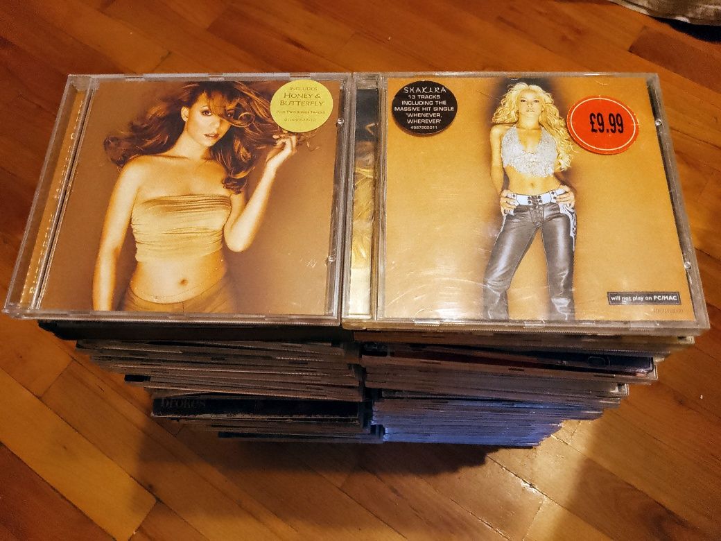 80 броя Оригинални дискове (CD) с английска музика