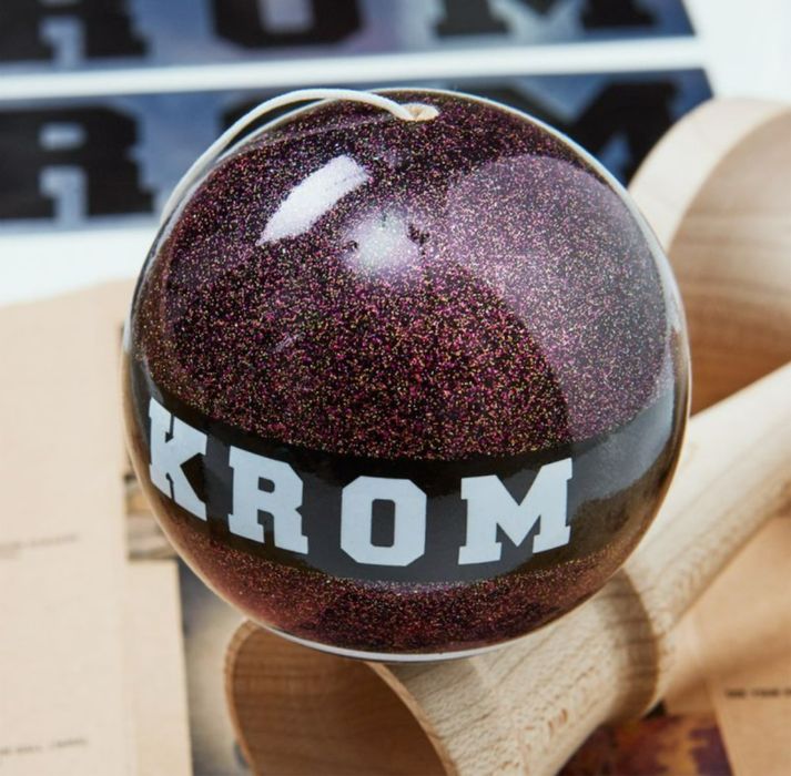 Kendama Krom Strogo 1% Aurora