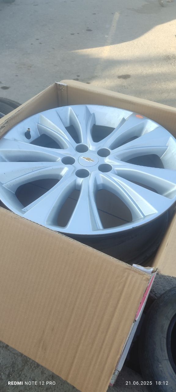 18 R Trekker 1 primeer diska 4 ta GM