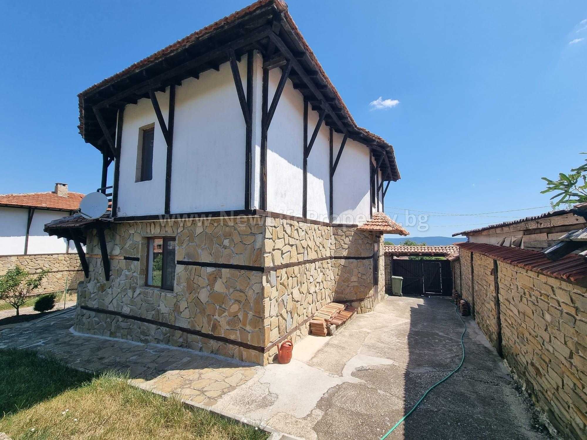 Двуетажна къща в село Бата, обл. Бургас