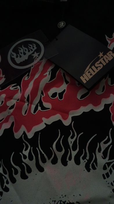 Hellstar тениска