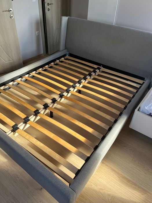 Спалня с матрак като нови