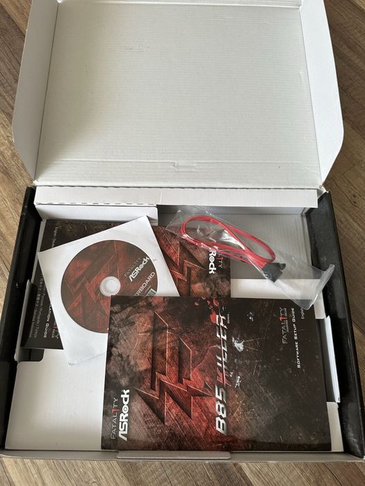 Дънна платка с процесор i7 и 32 Gb рам