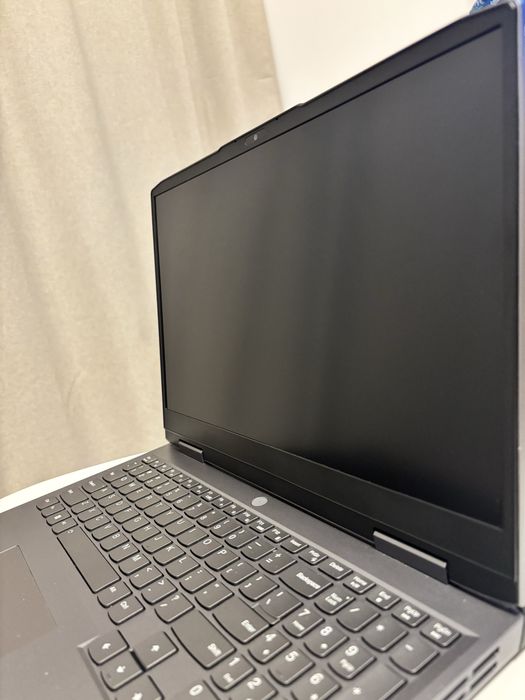 Laptop Lenovo Loq 15APH8 - stare excelenta