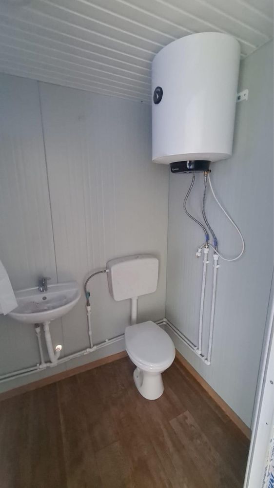 Vand containere modulare vitrina lambriu grup sanitar