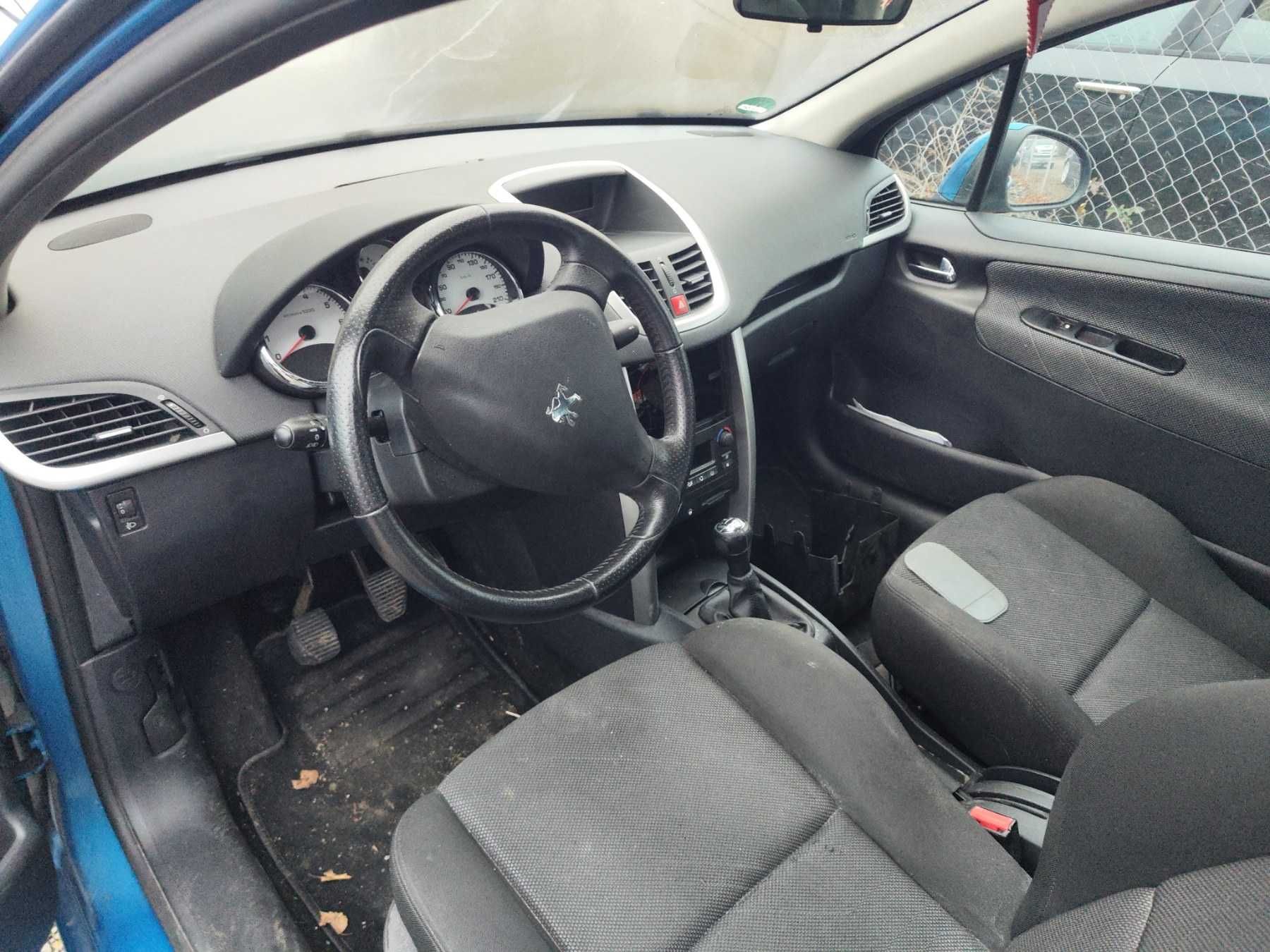 Peugeot 207 на части пежо 207 на част 120кс 1.6 бензин