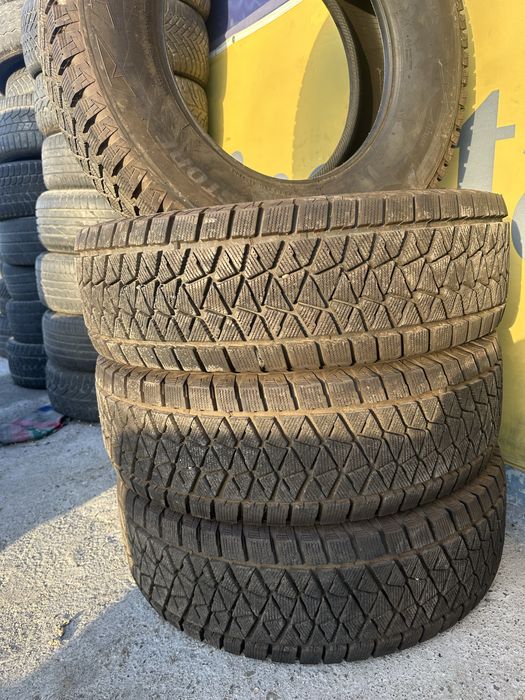 255/70/17-Bridgestone