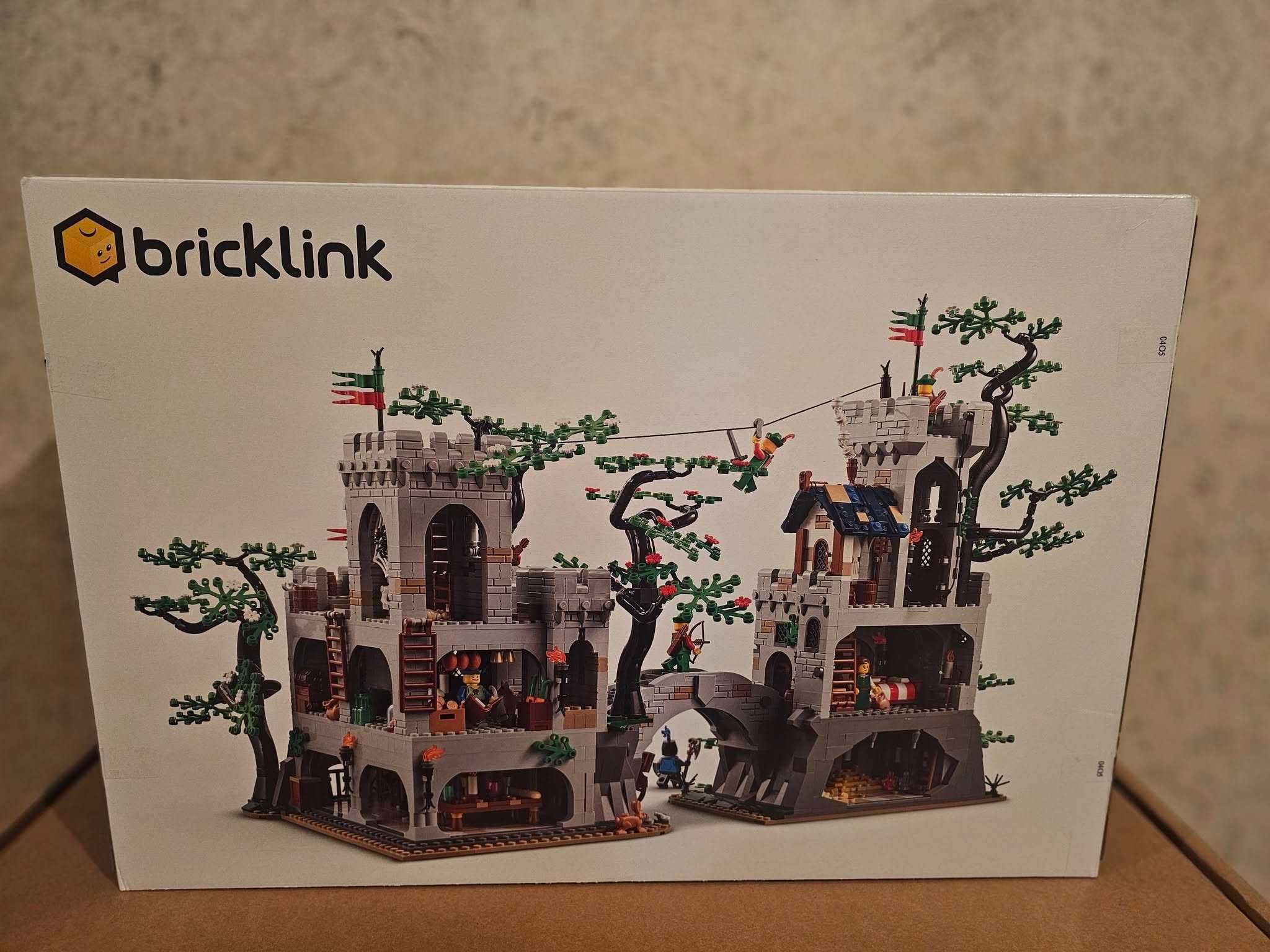 Lego BrickLink Designer Program Series 3 910043 Forest Stronghold