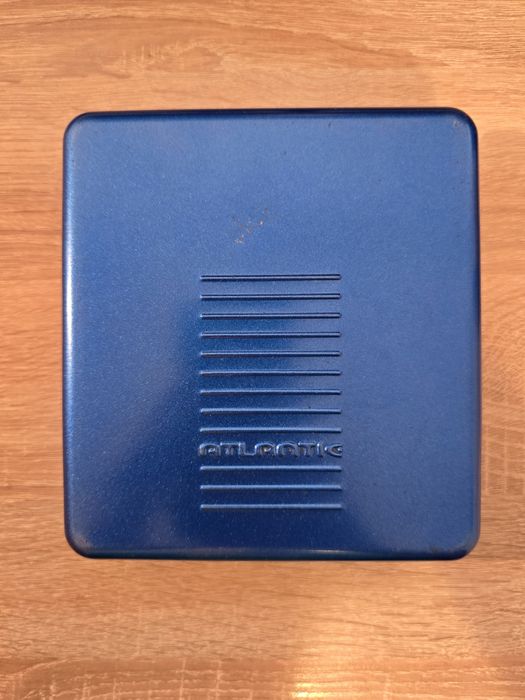 Carcasa de CD-uri Atlantic din metal