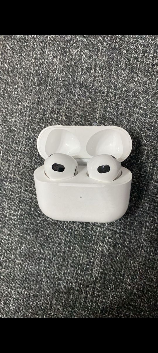 Airpods 3. Отличное состояние.