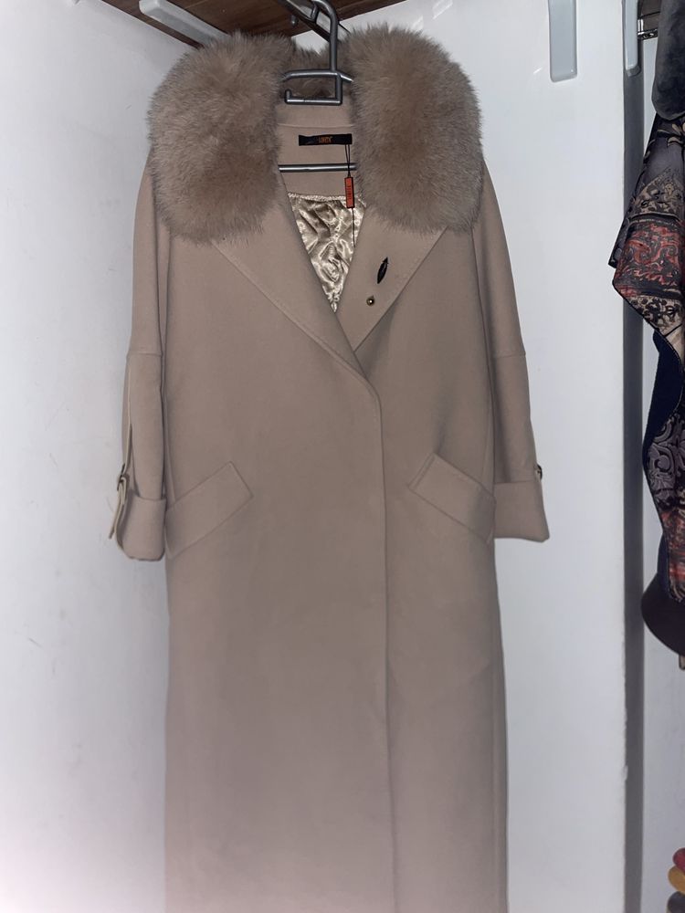 Пальто Loreta Collection