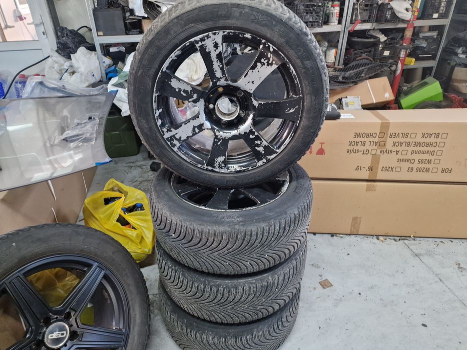 Гуми с Джанти Mercedes CLA W176